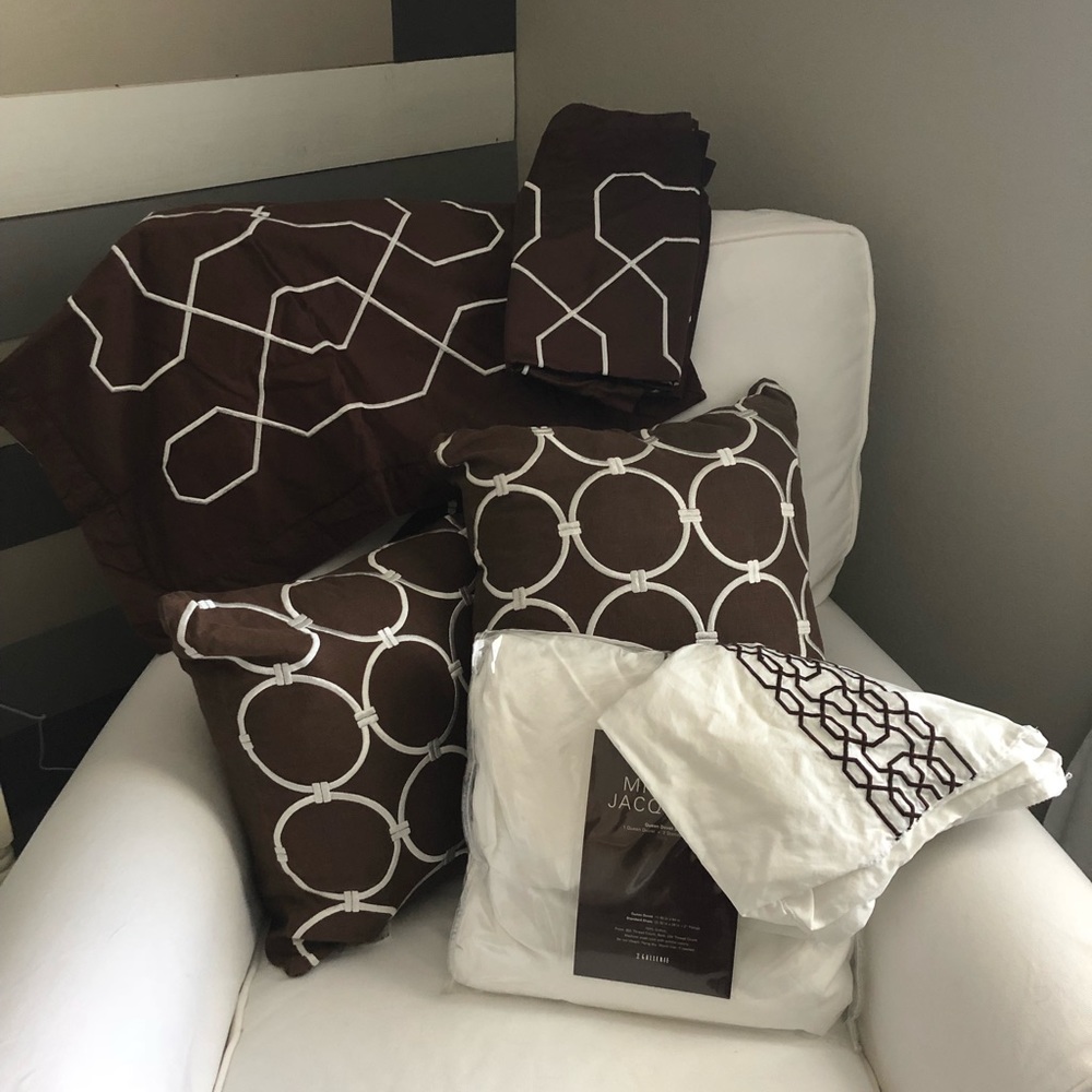 ZGallerie Queen Duvet Set